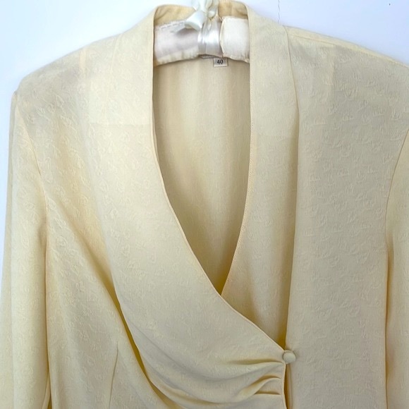 Nine to Five Ivory Blouse Size 40 - Picture 4 of 14